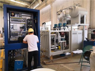 為什么電加熱導(dǎo)熱油爐首先運行泵浦？